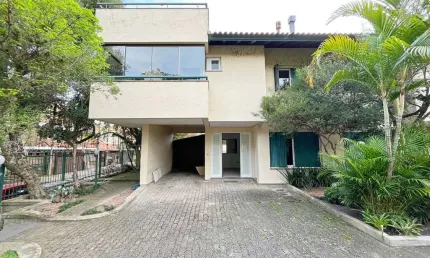 Casa em condomínio fechado com 3 quartos à venda na Rua Gávea, 64, Ipanema, Porto Alegre, 253 m2 por R$ 749.000