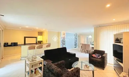 Casa em condomínio fechado com 4 quartos à venda na Rua Professor Ulisses Cabral, 435, Chácara das Pedras, Porto Alegre, 459 m2 por R$ 1.195.000