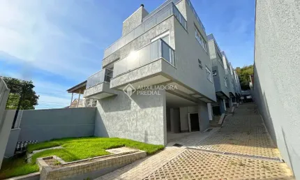 Casa em condomínio fechado com 3 quartos à venda na rua liberal, 965, tristeza, porto alegre, 214 m2 por r$ 1.000.000