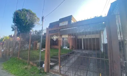 Casa com 3 quartos à venda na Rua Tupã, 88, Vila Assunção, Porto Alegre, 250 m2 por R$ 950.000