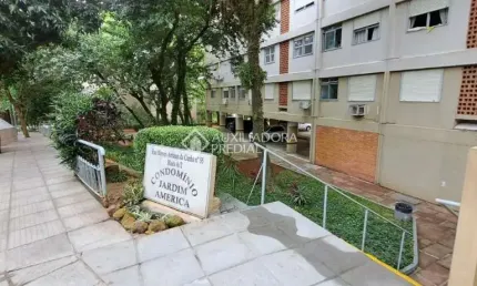 Apartamento com 2 quartos à venda na Rua Moyses Antunes da Cunha, 55, Santo Antônio, Porto Alegre, 56 m2 por R$ 250.000