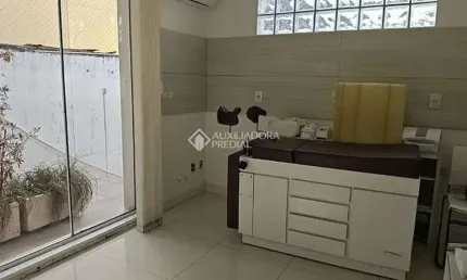 Casa com 3 quartos à venda na Rua Pinaré, 203, Vila Assunção, Porto Alegre, 228 m2 por R$ 2.000.000