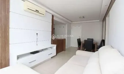 Apartamento com 3 quartos à venda na Avenida da Cavalhada, 4530, Cavalhada, Porto Alegre, 71 m2 por R$ 410.000