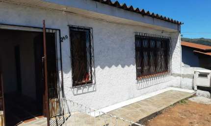 Casa com 3 quartos à venda na Rua Jóia, 280, Vila Nova, Porto Alegre, 200 m2 por R$ 280.000