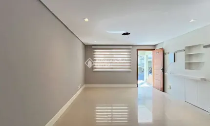 Casa em condomínio fechado com 4 quartos à venda na Rua Doutor Mário Totta, 1191, Tristeza, Porto Alegre, 210 m2 por R$ 999.000