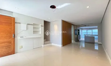 Casa em condomínio fechado com 3 quartos à venda na Rua Doutor Mário Totta, 1191, Tristeza, Porto Alegre, 210 m2 por R$ 999.000