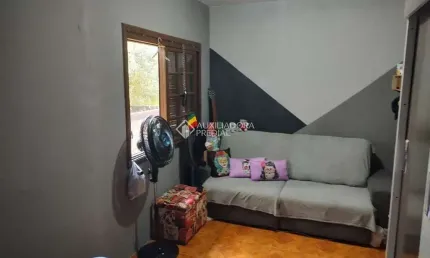 Casa em condomínio fechado com 3 quartos à venda na Avenida da Serraria, 1844, Espírito Santo, Porto Alegre, 210 m2 por R$ 319.800