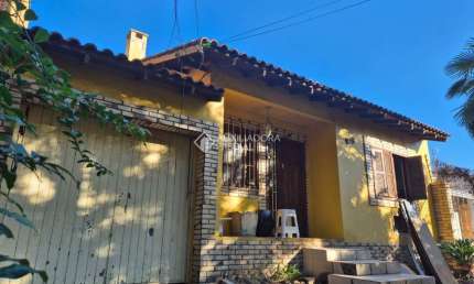 Casa com 3 quartos à venda na Rua Doutor Affonso Sanmartin, 449, Jardim do Salso, Porto Alegre, 150 m2 por R$ 380.000