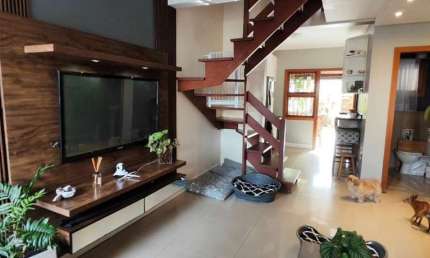 Casa em condomínio fechado com 2 quartos à venda na Rua Ilari Arlindo Basei, 191, Guarujá, Porto Alegre, 96 m2 por R$ 430.000
