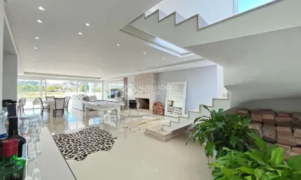 Casa em condomínio fechado com 4 quartos à venda na avenida juca batista, 9000, belém novo, porto alegre, 340 m2 por r$ 3.350.000
