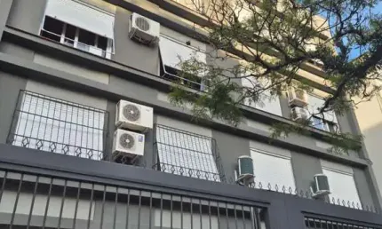 Apartamento com 2 quartos à venda na rua celeste gobbato, 61, praia de belas, porto alegre, 60 m2 por r$ 300.000