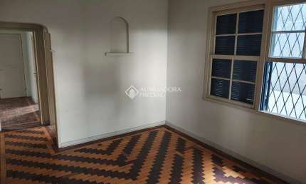 Casa com 2 quartos à venda na Rua General Gomes Carneiro, 917, Medianeira, Porto Alegre, 75 m2 por R$ 450.000