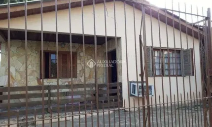 Casa com 2 quartos à venda na Rua Upamaroti, 473, Cristal, Porto Alegre, 100 m2 por R$ 480.000