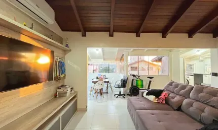 Cobertura com 3 quartos à venda na Rua Doutor Aldo Wildt, 101, Cavalhada, Porto Alegre, 137 m2 por R$ 440.000