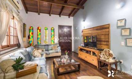 Casa em condomínio fechado com 4 quartos à venda na Rua Conselheiro Xavier da Costa, 3035, Ipanema, Porto Alegre, 254 m2 por R$ 588.000