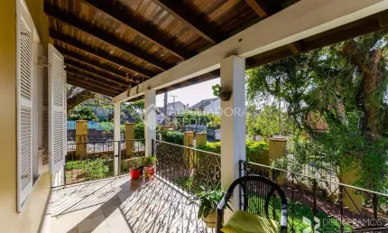Casa com 3 quartos à venda na rua padre joão batista reus, 1477, vila conceição, porto alegre, 260 m2 por r$ 1.150.000