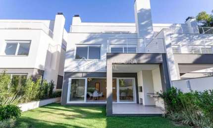 Casa em condomínio fechado com 3 quartos à venda na Rua Doutor Ney de Castilhos Ferreira, 300, Pedra Redonda, Porto Alegre, 276 m2 por R$ 3.550.000