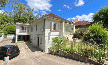 Casa com 3 quartos à venda na Rua Marechal Mesquita, 738, Teresópolis, Porto Alegre, 300 m2 por R$ 650.000