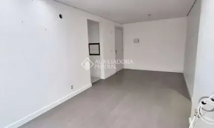 Apartamento com 3 quartos à venda na Avenida da Cavalhada, 3559, Cavalhada, Porto Alegre, 71 m2 por R$ 350.000