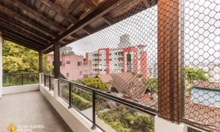 Casa com 5 quartos à venda na rua ângelo la porta, 431, centro, florianópolis, 360 m2 por r$ 1.560.000