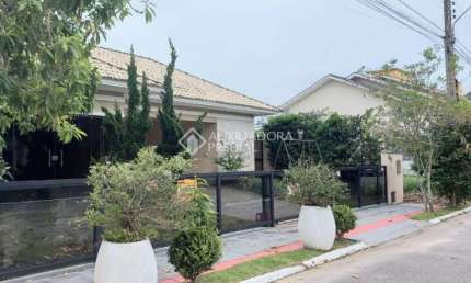 Casa em condomínio fechado com 4 quartos à venda na Avenida dos Jerivás, 293, Cachoeira do Bom Jesus, Florianópolis, 197 m2 por R$ 1.800.000