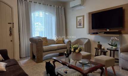 Casa com 4 quartos à venda na Rua Presidente Gama Rosa, 175, Trindade, Florianópolis, 200 m2 por R$ 2.200.000