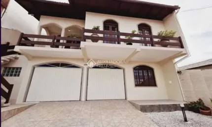 Casa com 3 quartos à venda na Rua Irmã Bonavita, 1121, Capoeiras, Florianópolis, 374 m2 por R$ 1.350.000