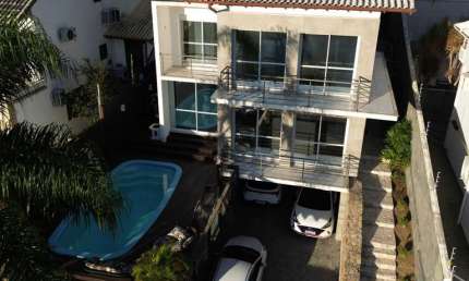 Casa com 3 quartos à venda na Rua das Figueiras, 335, Pedra Branca, Palhoça, 248 m2 por R$ 3.200.000