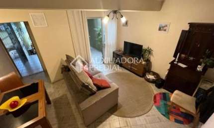 Casa em condomínio fechado com 3 quartos à venda na dos Caquizeiros, 69, Taboão, Diadema, 139 m2 por R$ 397.500