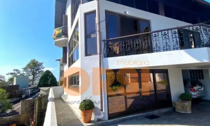 Vendo centro Florianópolis casa Semi Mobiliada de 400m2 vista mar