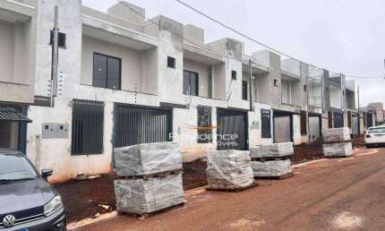Sobrado com 3 dormitórios à venda, 144 m² por R$ 530.000,00 - Esmeralda - Cascavel/PR
