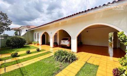 Casa com 3 dormitórios à venda, 246 m² por R$ 950.000,00 - Maria Luiza - Cascavel/PR
