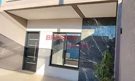 Sobrado com 120 metros quadrado com suíte e sacada em Cascavel PR