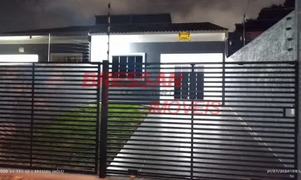 Vendo casa com 100 MTS  Suíte mais dois quartos com garagem coberta