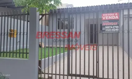 Casa usada e bom estado no bairro Periolo a venda 79 m