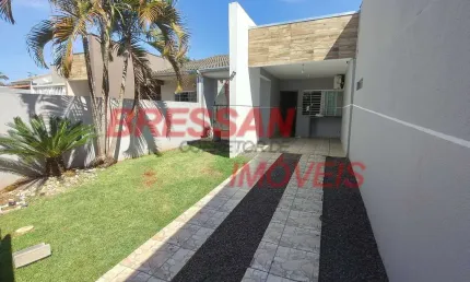 Casa à venda grande e garagem coberta, BRASMADEIRA, CASCAVEL - PR