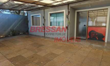 Vendo casa de 113 m com suíte e dois quartos sala cozinha banheiro área gourmet