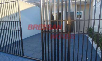 Casa na planta com flexibilidade na entrada com 3 quartos em lage