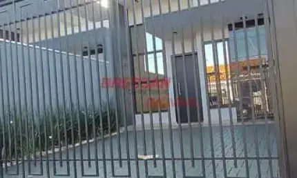 Casa nova no Padovani com arquitetura moderna  venha conhecer