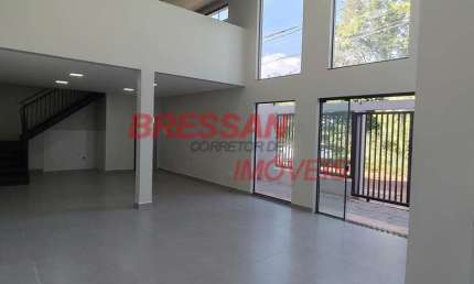 Sala comercial com 100 m  no bairro mais populoso da região