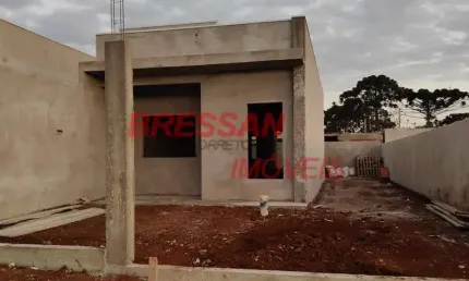 Vendo casa dois quartos sala cozinha e banheiro com a frente de 8 m