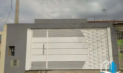 Casa para Venda em Sorocaba, Jardim Santa Esmeralda, 2 dormitórios, 1 banheiro, 2 vagas