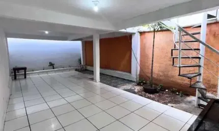 Sobrado para Venda em Sorocaba, Jardim das Flores, 1 dormitório, 2 banheiros
