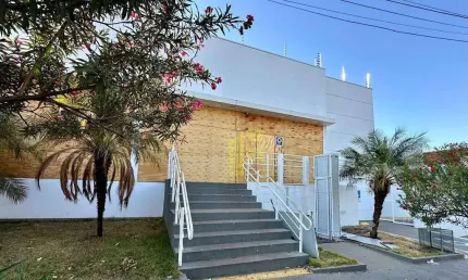 Prédio comercial para locação na Avenida Danilo Galeazzi, 634 m² de construção, ótima localização.