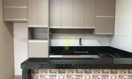 Ótima casa a venda com lindos armários, ventilador, ótimo piso, área gourmet, pronta para você desfrutar.