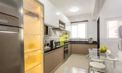 Vende-se apartamento 03 dormitórios reformado ótima loicalização