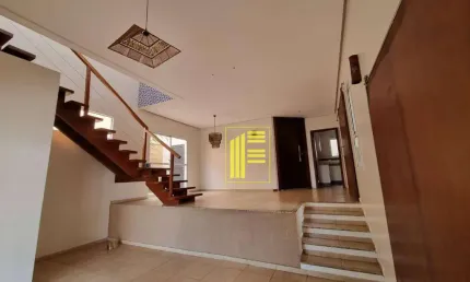 Casa em condomínio para locação próximo da represa, 03 suítes com piscina.
