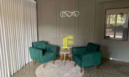 Vende-se apartamento amplo com 03 dormitórios e 02 vagas próximo do plaza avenida