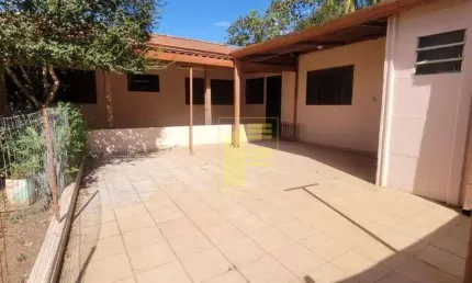Casa com 2 Quartos e Garagem Coberta para Locação no Parque Industrial – São José do Rio Preto