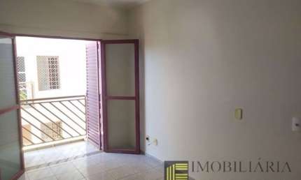 Apartamento com sacada e 01 dormitório para locação próximo ao HB e Famerp.